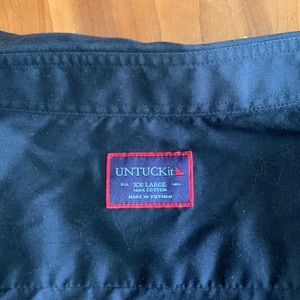 Untuckit dress shirt